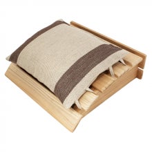 Appuie-t&ecirc;te en bois pour le sauna + coussin brun.