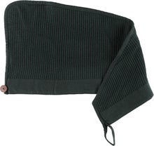 Serviette pour cheveux Rento Kenno vert fonc&eacute;, bouton de fixation et boucle.